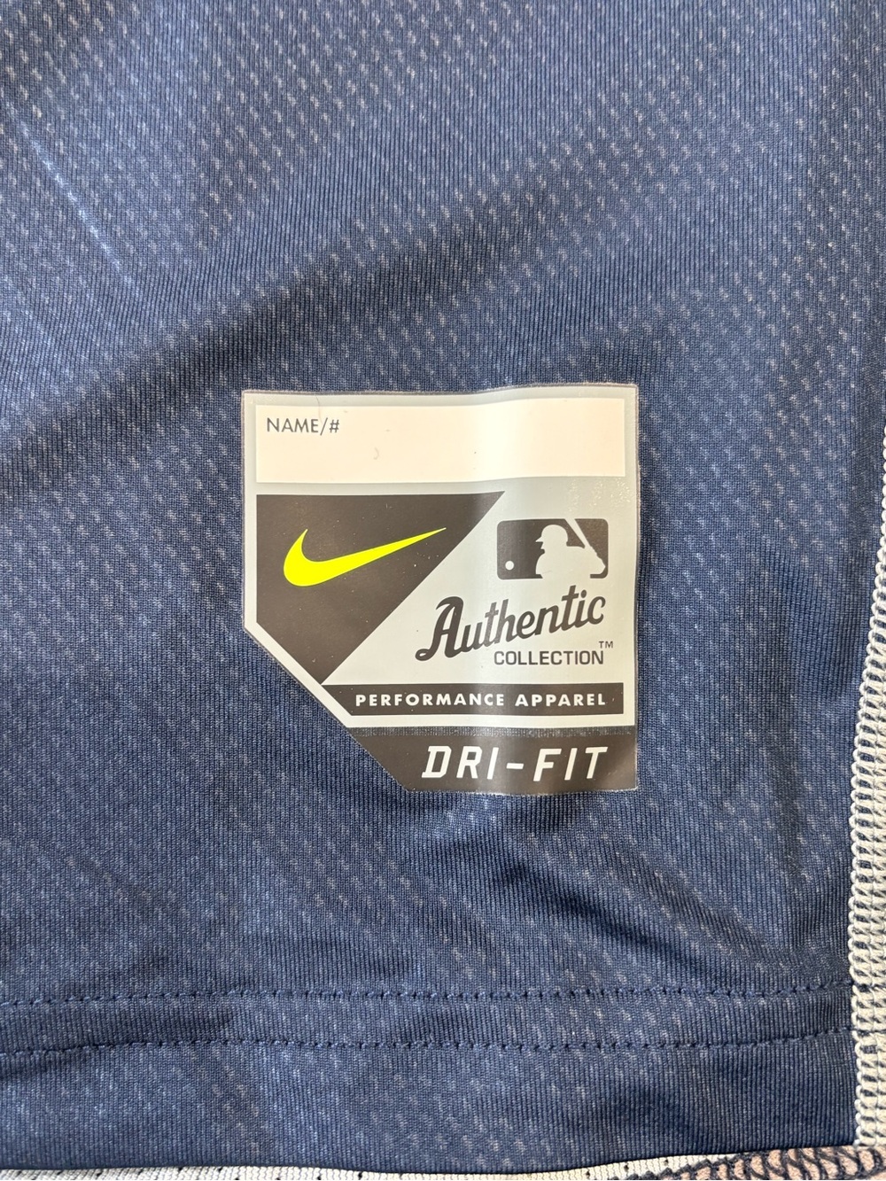 Nike Detroit Tigers Hypercool Navy Athletic Performance 3/4 Shirt - Picture 3 of 4